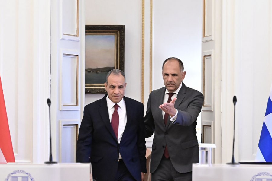 Ελλάδα και Αίγυπτος ξεκινούν συζητήσεις για την επέκταση της συμφωνίας οριοθέτησης της ΑΟΖ