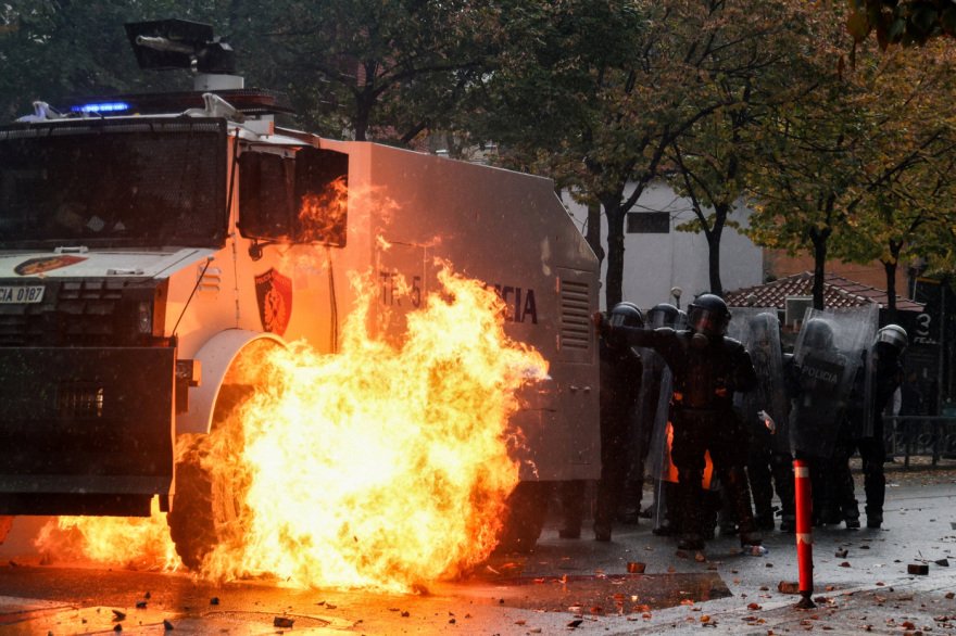 Επεισόδια στα Τίρανα μεταξύ αστυνομίας και φοιτητών: Απορρίπτουν τον διάλογο με τον Ράμα, δείτε βίντεο
