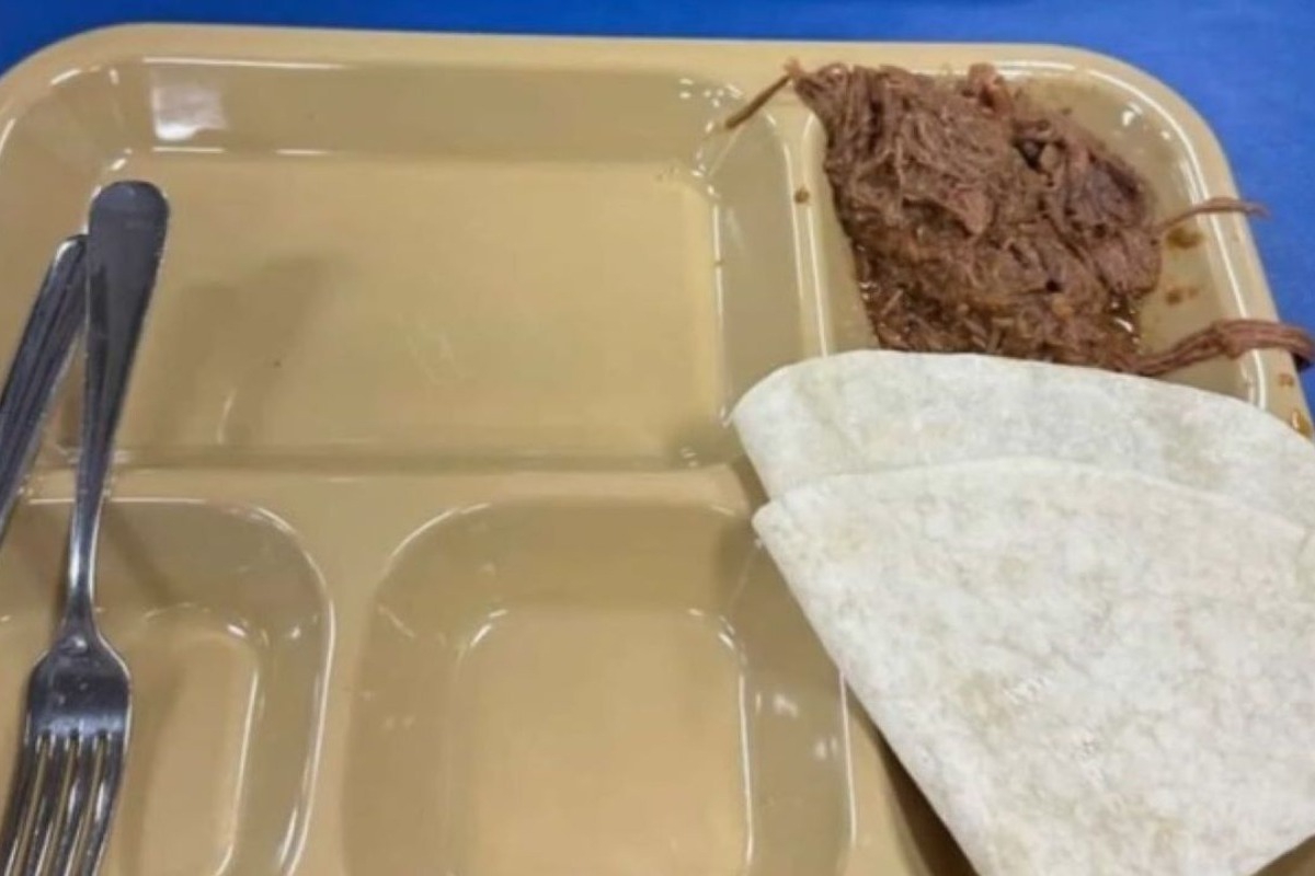 «Τα παιδιά μας πεινάνε», καταγγέλλουν οι οικογένειες των Αμερικανών στρατιωτών στα αεροπλανοφόρα