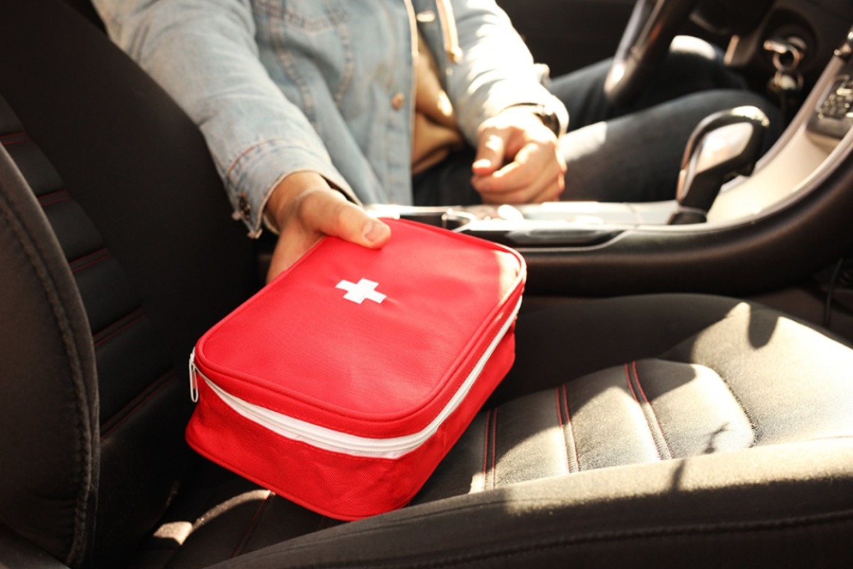 Αλλάζει το φαρμακείο του αυτοκινήτου: Τι πρέπει να περιέχει από τις 18 Ιουνίου