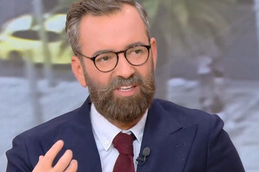 GNTM: Ο Αγγελος Μπράτης αποκάλυψε ότι έκανε ψυχανάλυση για χρόνια ‑ Τι κρίνει στα μοντέλα