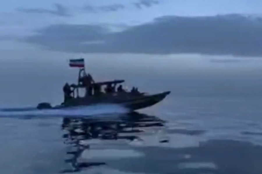 Ιράν: Οι Φρουροί της Επανάστασης δημοσίευσαν βίντεο από την κατάληψη πλοίων στα Στενά του Ορμούζ