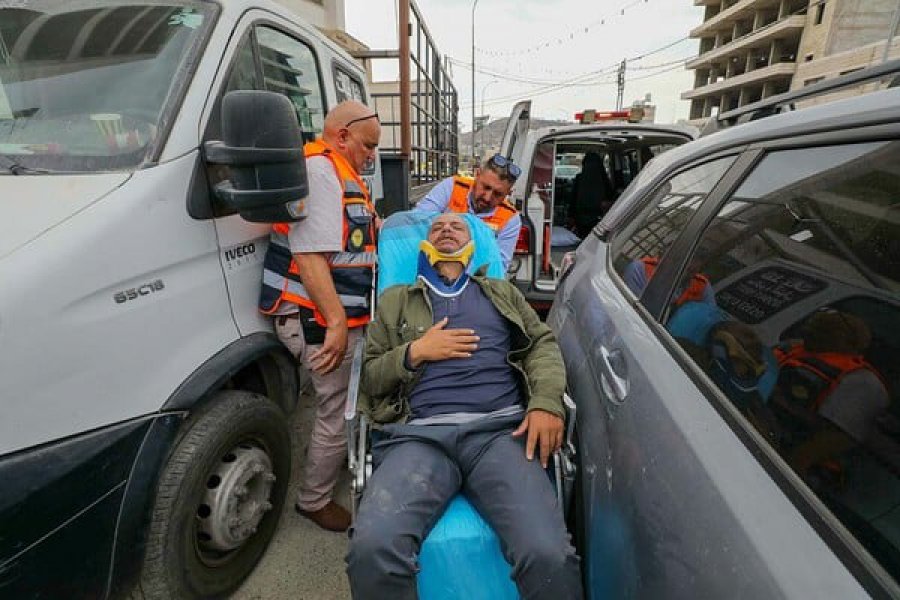 Ισραηλινοί έποικοι ξυλοκόπησαν φωτογράφο του AFP στη Δυτική Όχθη