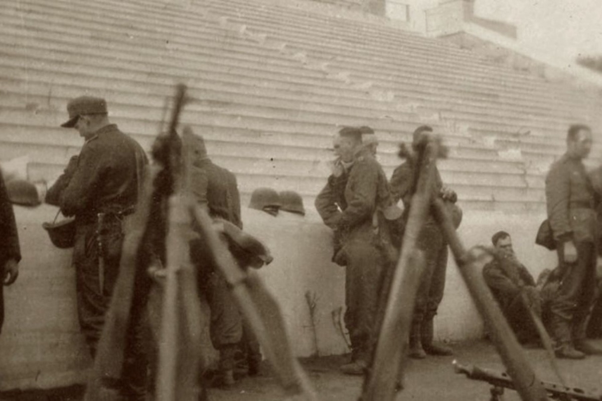 Στη Βουλή θα αποδοθούν οι φωτογραφίες των εκτελεσθέντων της Καισαριανής