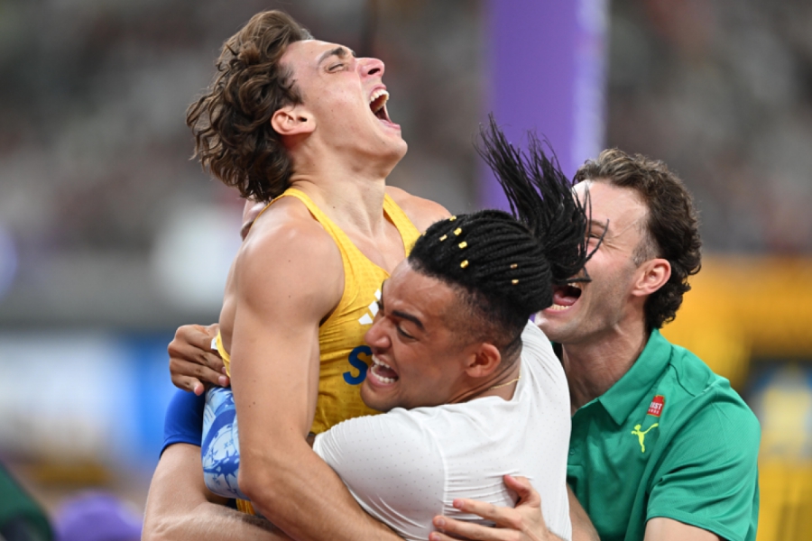 O Ντουπλάντις αποθεώνει τον Καραλή: Πηδάει τόσο ψηλά που κανείς δεν έχει φτάσει, εκτός από εμένα