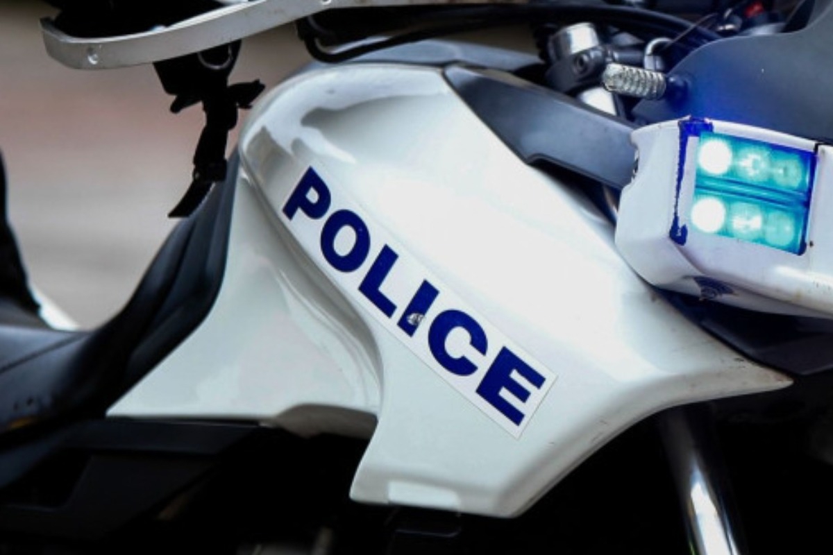 Θρίλερ στο Αίγιο: Νεκρός βρέθηκε 58χρονος Αμερικανός – Τι δείχνουν οι έρευνες της Αστυνομίας