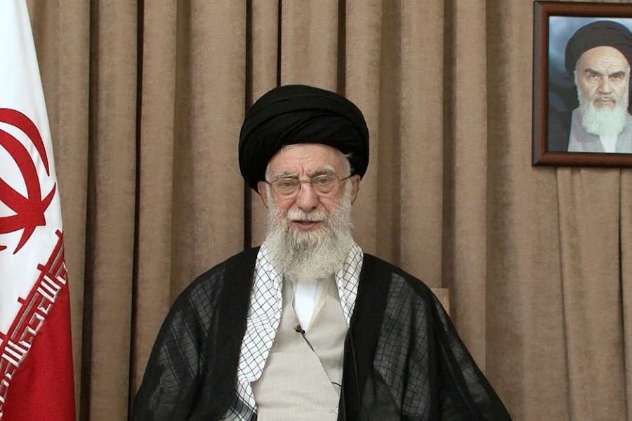 Πώς το Ισραήλ παρέσυρε τον Αγιατολάχ στον θάνατο με παγίδα ψεύτικου δείπνου Σαμπάτ και τον εξόντωσε με πύραυλο από το διάστημα