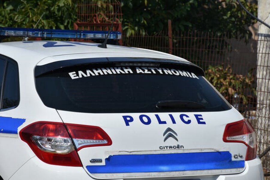 Λαύριο: Νέα στοιχεία για την επίθεση – Η 32χρονη μπήκε μπροστά για να σώσει τον 33χρονο