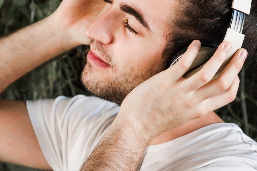 Πώς η μουσική επηρεάζει τη δίαιτά μας