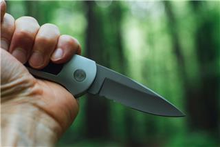 Θρίλερ στον Πύργο: Επιτέθηκε στη σύζυγό του με μαχαίρι και μετά προσπάθησε να αυτοκτονήσει