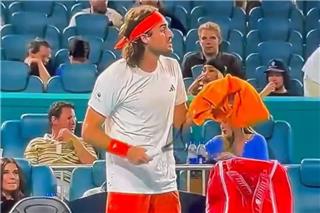 Στέφανος Τσιτσιπάς: «Θα έπρεπε να ντρέπεσαι!» - Ξέσπασε κατά του διαιτητή