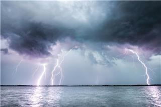 Πλησιάζει με άγριες διαθέσεις η κακοκαιρία Erminio - Οι περιοχές που θα βρεθούν σε κόκκινο συναγερμό