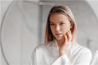 Tiger grass: Γιατί αυτό το κορεάτικο trend είναι ό,τι χρειάζεται το δέρμα σου τώρα