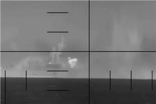 Σοκ και δέος: Ο τορπιλισμός της ιρανικής φρεγάτας από αμερικανικό υποβρύχιο ανοιχτά της Σρι Λάνκα - Βίντεο ντοκουμέντο