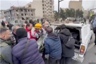 Ο Μοτζτάμπα Χαμενεΐ τραυματίστηκε στα πόδια την πρώτη μέρα του πολέμου