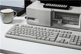 Νέες ταυτότητες: Μπλακ άουτ στην πλατφόρμα – Υπομονή για ραντεβού από το… καλοκαίρι