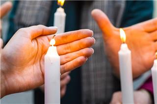 Εορταστικό ωράριο των καταστημάτων - Πώς θα λειτουργήσουν