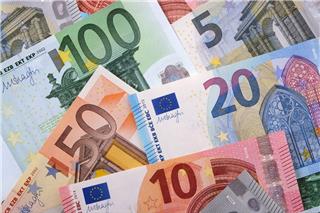Επιστροφή εισφορών ύψους 433.000 ευρώ σε επαγγελματίες - Ποιοι θα πάρουν χρήματα πίσω
