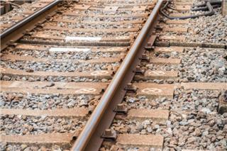 Ισπανία: Συγκλονίζει η 6χρονη που βρέθηκε μόνη να περπατάει στα συντρίμμια