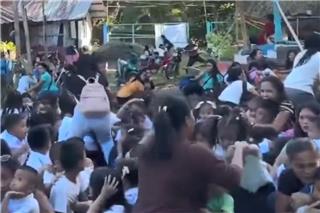 Φιλιππίνες: Η στιγμή που ο σεισμός 7,8 Ρίχτερ έπληξε την πόλη Τζένεραλ Σάντος, γκρεμίζοντας κτήρια