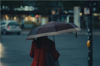 «Κόκκινος συναγερμός» σε 4 Περιφέρειες για την κακοκαιρία που θα πλήξει αύριο τη χώρα