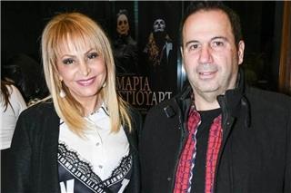 Τέτα Καμπουρέλη: «Έμαθα για το τρίτο πρόσωπο στον γάμο μου από την τηλεόραση»