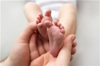 Μπαμπάς για δεύτερη φορά πασίγνωστος ηθοποιός