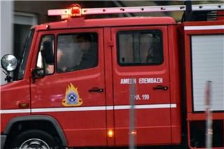 Κακοκαιρία: Κοντέινερ αναποδογύρισε από τους ισχυρούς ανέμους στην Πάτρα