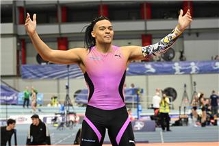 Τρομερός Καραλής στην Παιανία: Πέταξε στα 6,17μ και «διέλυσε» το πανελλήνιο ρεκόρ, βίντεο