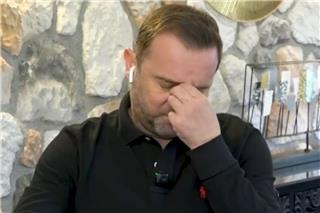 «Λύγισε» ο Νίκος Πλακιάς για τα κορίτσια του: «Πάντα αυτές οι θέσεις στο τραπέζι θα είναι αδειανές»