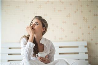 Αλλαγή ώρας: 5 τρόποι να προσαρμοστείς εύκολα χωρίς να νιώθεις εξάντληση