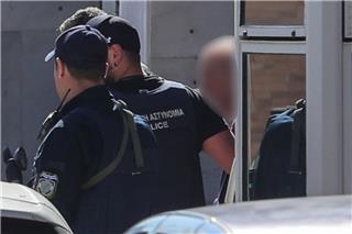 Για απόπειρα ανθρωποκτονίας κατά συρροή κατηγορείται ο 89χρονος πιστολέρo: «Δεν είχα ανθρωποκτόνο πρόθεση»