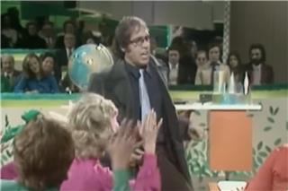 Τo τραγούδι που ακούγεται σαν Αγγλικά χωρίς να είναι - Το πείραμα που μπέρδεψε τον πλανήτη