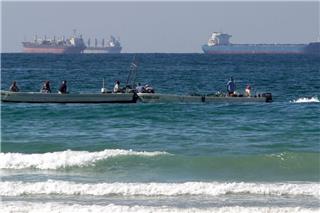 Εμπορικά πλοία υψώνουν κινεζική σημαία στα Στενά του Ορμούζ για να αποφύγουν ιρανικές επιθέσεις