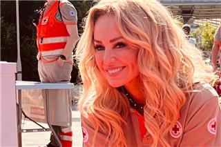 Αλλος άνθρωπος: Η Αντριάνα Σκλεναρίκοβα έκοψε αγορέ τα μαλλιά της