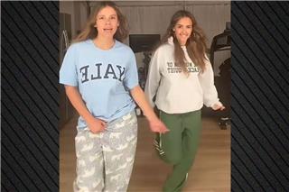 Η Τζέσικα Αλμπα χόρεψε με την κόρη της το «Beat It» του Μάικλ Τζάκσον, δείτε βίντεο
