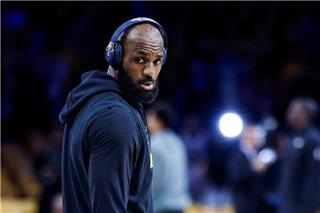 Ανατροπή στο NBA: Ο ΛεΜπρόν Τζέιμς υπογράφει με τη Φιλαδέλφεια