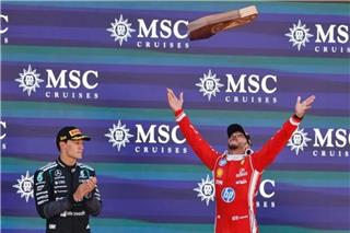 Formula 1: Ο Χάμιλτον για πρώτη φορά νικητής με τη Ferrari