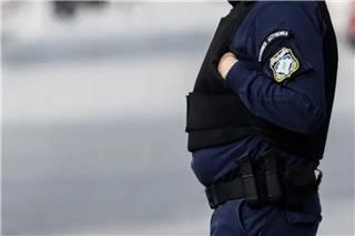 Η εισαγγελέας ζήτα την ενοχή του αστυνομικού της Βουλής και της πρώην συζύγου του για την κακοποίηση των παιδιών τους