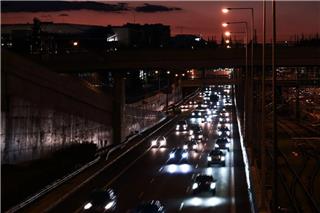 Κυκλοφοριακές ρυθμίσεις στην Αττική Οδό λόγω εργασιών, κλειστό το ρεύμα προς Αεροδρόμιο από την Ελευσίνα έως το Αιγάλεω