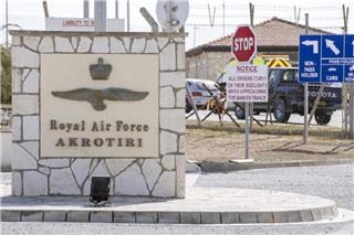 Κύπρος: Ηχούν οι σειρήνες στο Ακρωτήρι - «Σε εξέλιξη απειλή ασφάλειας»