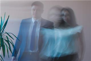 «Κλαις και συνεχίζεις να δουλεύεις»: Σοβαρές καταγγελίες πρώην υπαλλήλου για το TikTok