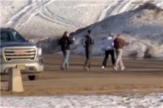 Βίντεο και μαρτυρίες από την επίθεση με 10 νεκρούς σε σχολείο στον Καναδά - Mαθητές τρέχουν έξω