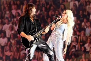 Αννα Βίσση: Ο κιθαρίστας της Κάρλος Πέρεζ ανακοίνωσε το τέλος της συνεργασίας τους