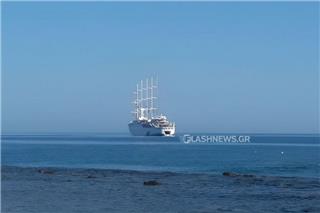 Το μεγαλύτερο ιστιοφόρο κρουαζιερόπλοιο του κόσμου έδεσε στα Χανιά