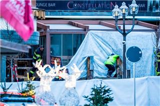 Τραγωδία στο Κραν Μοντανά: Από πυροτεχνήματα προκλήθηκε η πολύνεκρη έκρηξη στο μπαρ του πολυτελούς θερέτρου, σύμφωνα με το επικρατέστερο σενάριο