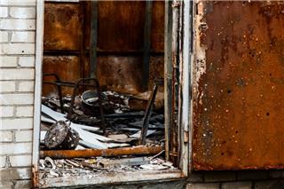 Μυστήριο με το νεκρό ζευγάρι ηλικιωμένων στα Ψαχνά Ευβοίας: Βρέθηκε δοχείο με καύσιμο κοντά στις σορούς τους