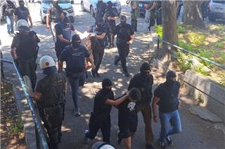 Διώξη για ανθρωποκτονία από ενδεχόμενο δόλο στους τρεις συλληφθέντες για την εμπρηστική επίθεση με θύμα τη Βάγια Νέστορα