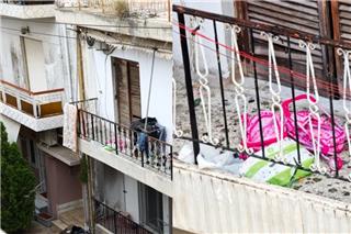 Τι λέει ο παππούς για το διαμέρισμα «τρώγλη» στους Αγίους Αναργύρους