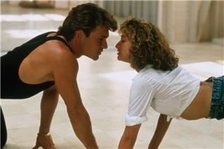 Η Τζένιφερ Γκρέι επιστρέφει μετά από 40 χρόνια στο σίκουελ του «Dirty Dancing», τι θα γίνει με τον ρόλο του Πάτρικ Σουέιζι